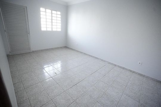 Casa à venda com 4 quartos, 193m² em Jardim América, Goiânia