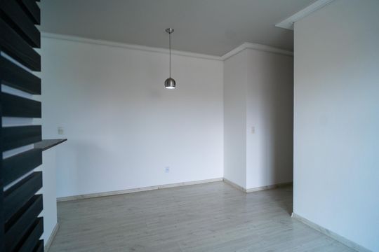 Sala de apartamento para alugar com 2 quartos, 62m² em Vila Trujillo, Sorocaba