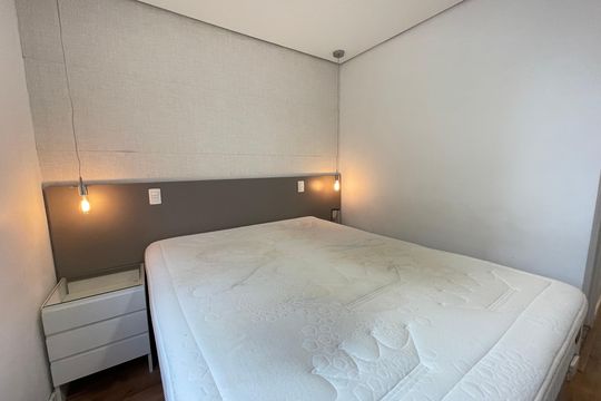 Suíte de apartamento à venda com 2 quartos, 72m² em Vila Polopoli, São Paulo