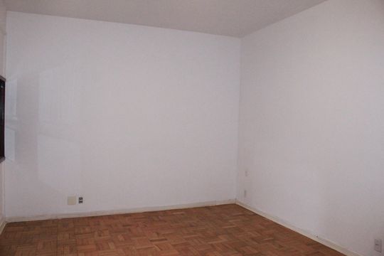 Apartamento para alugar com 3 quartos, 220m² em Higienópolis, São Paulo
