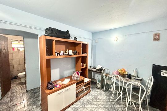 Sala de apartamento para alugar com 2 quartos, 45m² em Jardim Nélia, Ferraz de Vasconcelos
