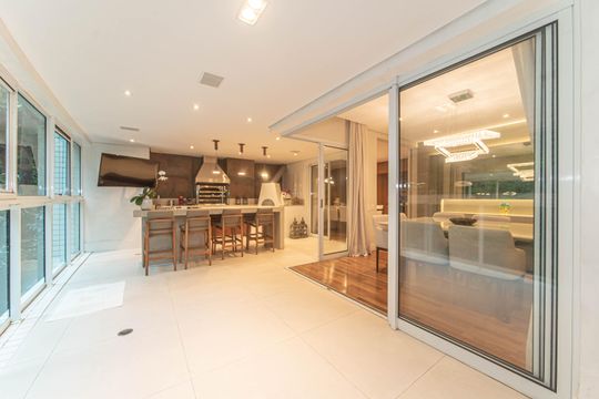 Varanda de apartamento para alugar com 3 quartos, 207m² em Jardim Morumbi, São Paulo