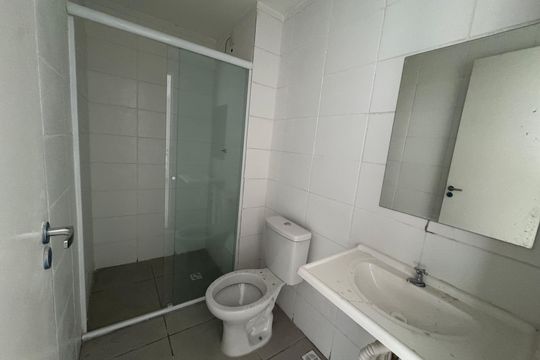 Banheiro de apartamento para alugar com 2 quartos, 45m² em Butantã , Osasco