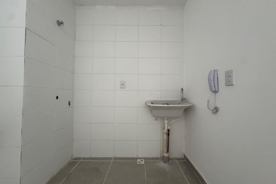 Área de Serviço de apartamento para alugar com 2 quartos, 45m² em Butantã , Osasco