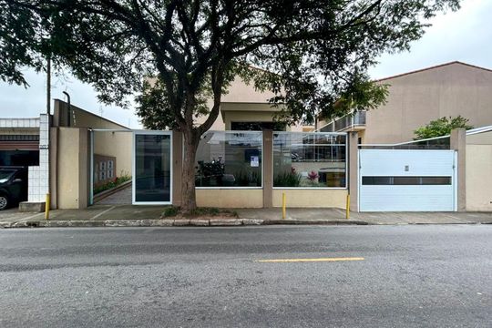 Fachada de casa de condomínio para alugar com 2 quartos, 72m² em Jardim Ubirajara, São Paulo