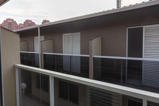 Varanda Quarto 1 - Suíte 1 de casa de condomínio para alugar com 2 quartos, 72m² em Jardim Ubirajara, São Paulo