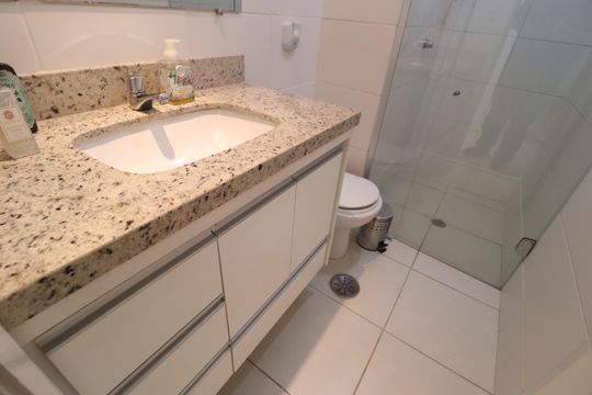 Banheiro Social de apartamento para alugar com 3 quartos, 89m² em Centro, Uberlândia