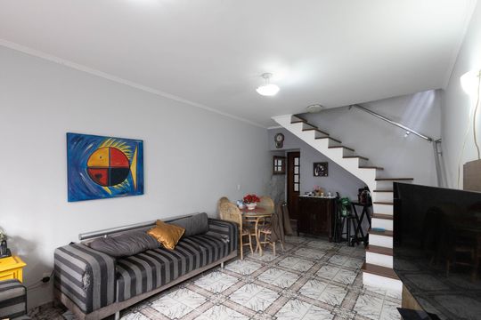 Casa para alugar com 4 quartos, 102m² em Vila Irmaos Arnoni, São Paulo