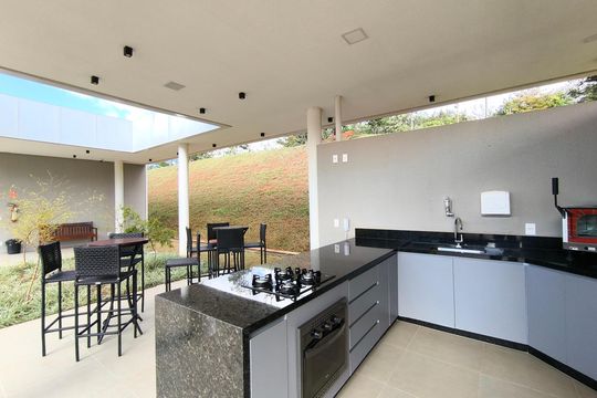 Casa de Condomínio à venda com 3 quartos, 260m² em Medeiros, Jundiaí
