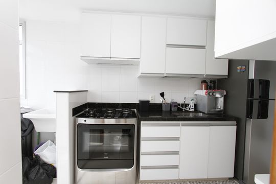 Cozinha de apartamento à venda com 3 quartos, 83m² em Jardim America, Belo Horizonte