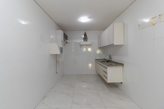 Cozinha de casa para alugar com 2 quartos, 200m² em São João Batista, Belo Horizonte