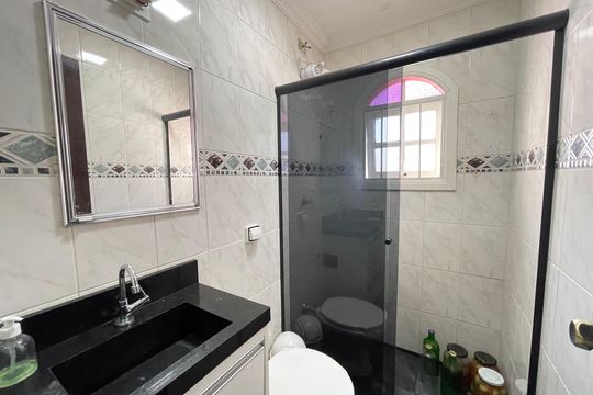Banheiro 3 de casa à venda com 4 quartos, 250m² em Vila Nova Alba, São Paulo