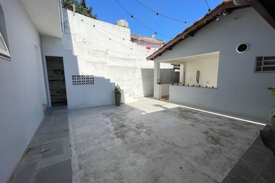 Quintal de casa à venda com 4 quartos, 250m² em Vila Nova Alba, São Paulo