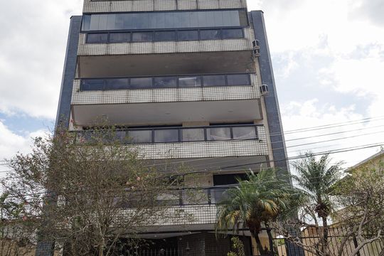 Fachada de apartamento à venda com 5 quartos, 300m² em Campo Grande, Rio de Janeiro