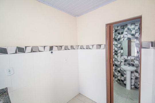 Cozinha e Área de Serviço de casa à venda com 2 quartos, 300m² em Realengo, Rio de Janeiro