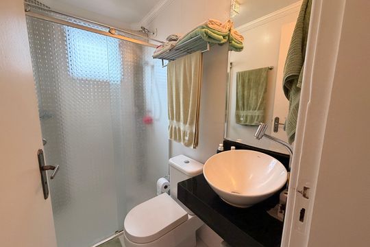 Banheiro Social de apartamento à venda com 2 quartos, 50m² em Vila Arens/vila Progresso, Jundiaí
