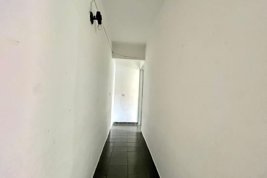 Corredor Casa 2 de casa à venda com 4 quartos, 110m² em Vila do Encontro, São Paulo