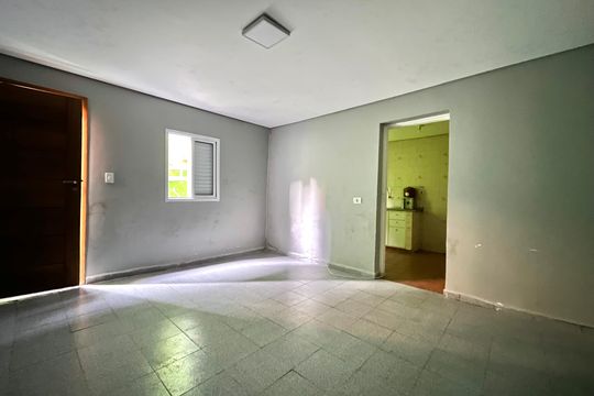 Casa à venda com 4 quartos, 110m² em Vila do Encontro, São Paulo