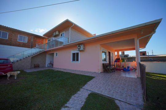 Área externa de casa para alugar com 2 quartos, 55m² em São João do Rio Vermelho, Florianópolis