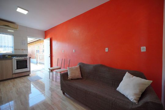 Sala/Cozinha de casa para alugar com 2 quartos, 55m² em São João do Rio Vermelho, Florianópolis