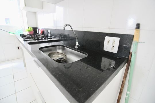 Cozinha de apartamento para alugar com 2 quartos, 41m² em Jardim Matarazzo, São Paulo