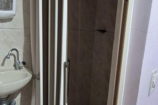 Banheiro de casa para alugar com 2 quartos, 80m² em Tomás Coelho, Rio de Janeiro