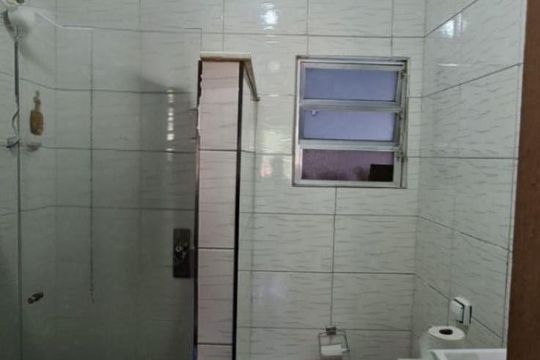 Banheiro de casa para alugar com 2 quartos, 80m² em Tomás Coelho, Rio de Janeiro