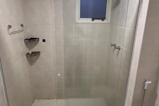 Banheiro de apartamento para alugar com 1 quarto, 66m² em Pompeia, São Paulo