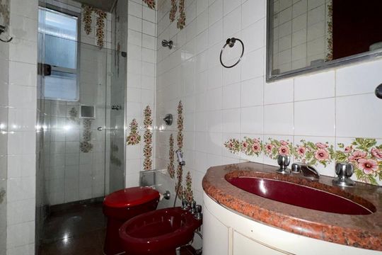 Banheiro de apartamento à venda com 4 quartos, 160m² em São Bento, Belo Horizonte