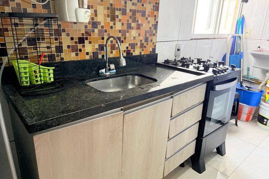 Apartamento à venda com 2 quartos, 40m² em Vila Damaceno, São Paulo