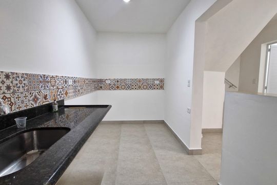 Casa à venda com 2 quartos, 72m² em Cidade Dutra, São Paulo