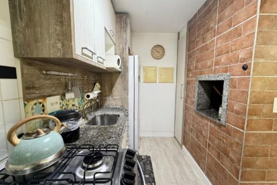 Cozinha de apartamento para alugar com 2 quartos, 65m² em Jardim Botânico, Porto Alegre