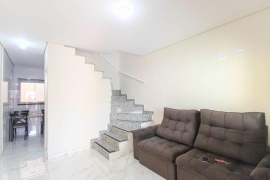 Sala de casa à venda com 3 quartos, 125m² em Parque Residencial Oratorio, São Paulo