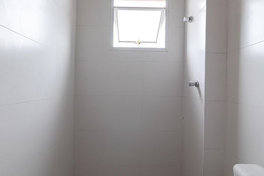 Banheiro de apartamento para alugar com 2 quartos, 45m² em Jardim Aricanduva, São Paulo
