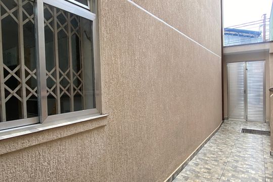 Área externa de casa à venda com 2 quartos, 145m² em Centro, Osasco