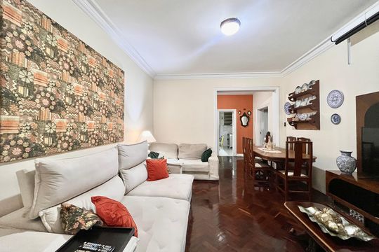 Sala  de apartamento para alugar com 3 quartos, 140m² em Copacabana, Rio de Janeiro