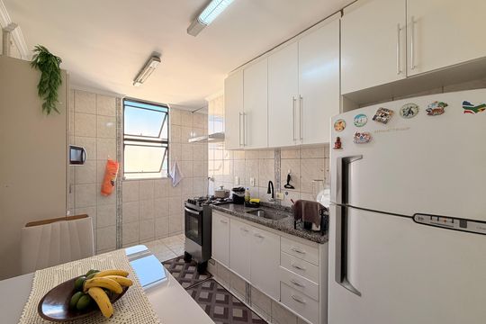 Cozinha de apartamento à venda com 2 quartos, 65m² em Vila Rami, Jundiaí