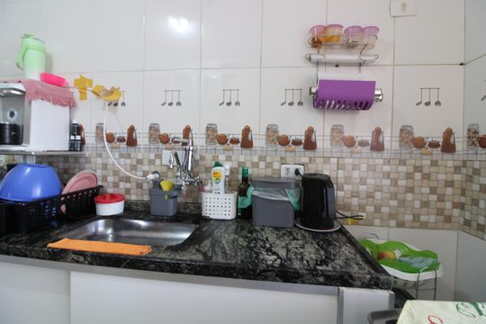 Cozinha de apartamento à venda com 2 quartos, 64m² em Jardim Cotinha, São Paulo