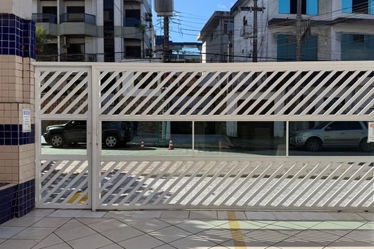 Fachada de apartamento para alugar com 1 quarto, 47m² em Jardim Tres Marias, Guarujá