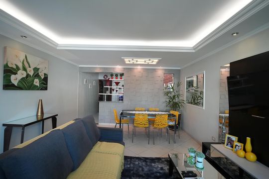 Sala de casa à venda com 3 quartos, 137m² em Vila Metalúrgica, Santo André