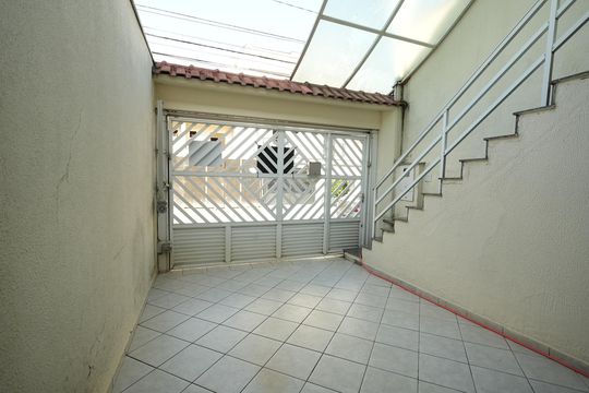 Garagem de casa à venda com 3 quartos, 137m² em Vila Metalúrgica, Santo André