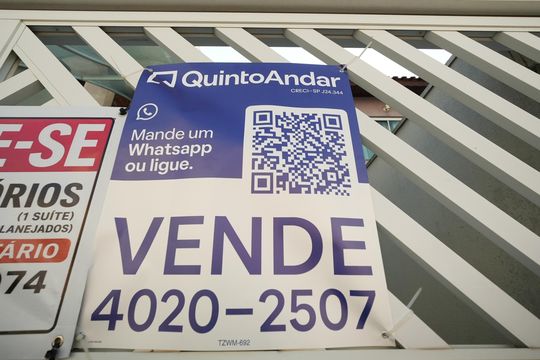 Placa de casa à venda com 3 quartos, 137m² em Vila Metalúrgica, Santo André