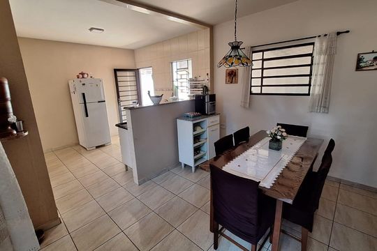 Cozinha de casa à venda com 2 quartos, 140m² em Jardim das Vitorias Regias, Valinhos