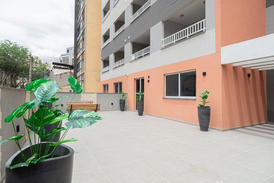 Área comum - Pátio de kitnet/studio para alugar com 1 quarto, 24m² em Bela Vista, São Paulo