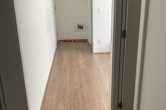 Sala de apartamento à venda com 2 quartos, 54m² em Parque Uniao, Jundiaí