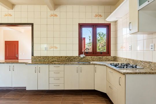 Cozinha de casa para alugar com 4 quartos, 200m² em Passo das Pedras, Porto Alegre