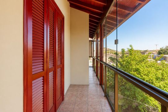 Casa para alugar com 4 quartos, 200m² em Passo das Pedras, Porto Alegre