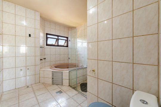 Banheiro 1 de casa para alugar com 4 quartos, 200m² em Passo das Pedras, Porto Alegre