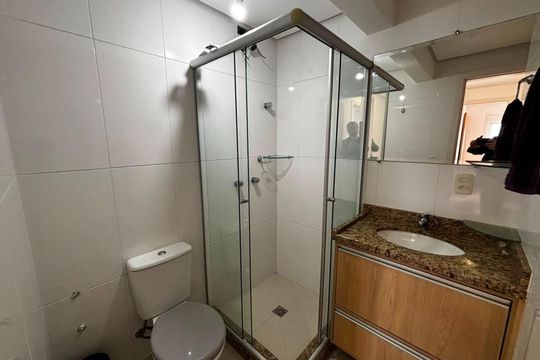 Banheiro de apartamento para alugar com 3 quartos, 101m² em Jardim São Pedro, Porto Alegre