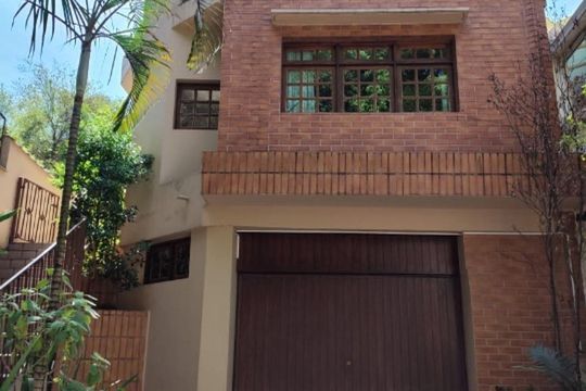 Área externa de casa à venda com 3 quartos, 187m² em Vila Mariana, São Paulo
